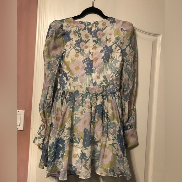 ✨🦋BNWT- BARDOT Zelina mini dress in spring floral- size US 4🌸🌼 - Picture 4 of 7
